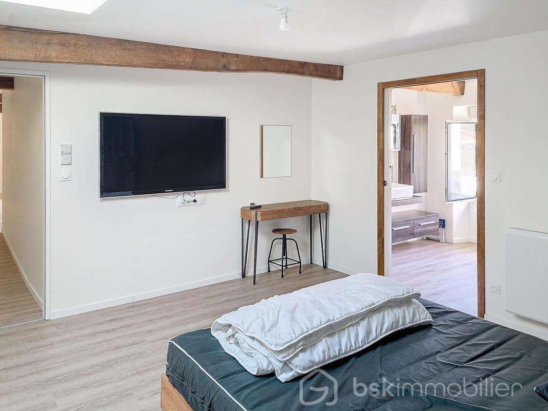 Maison à BELLEVILLE-SUR-VIE