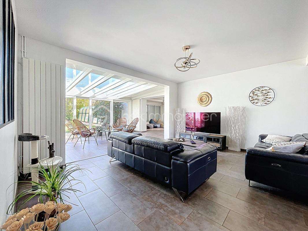 Maison à OZOIR-LA-FERRIERE