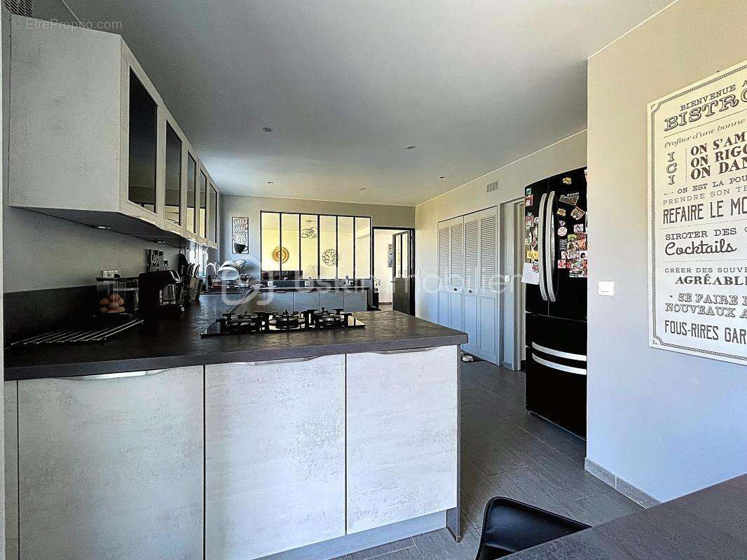 Maison à OZOIR-LA-FERRIERE