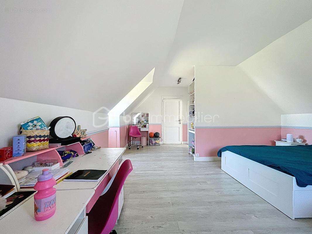 Maison à OZOIR-LA-FERRIERE