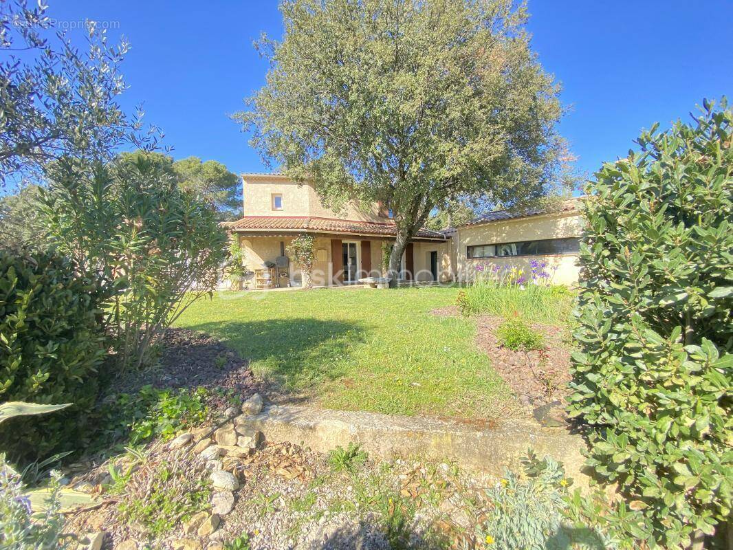 Maison à POURRIERES