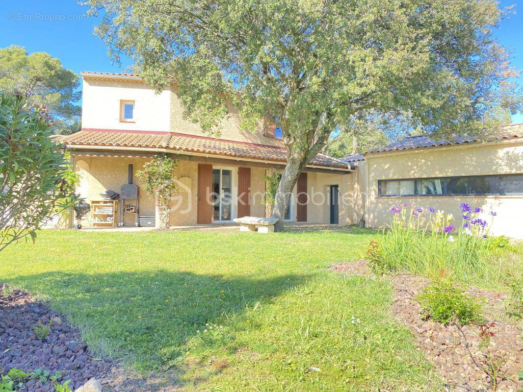 Maison à POURRIERES