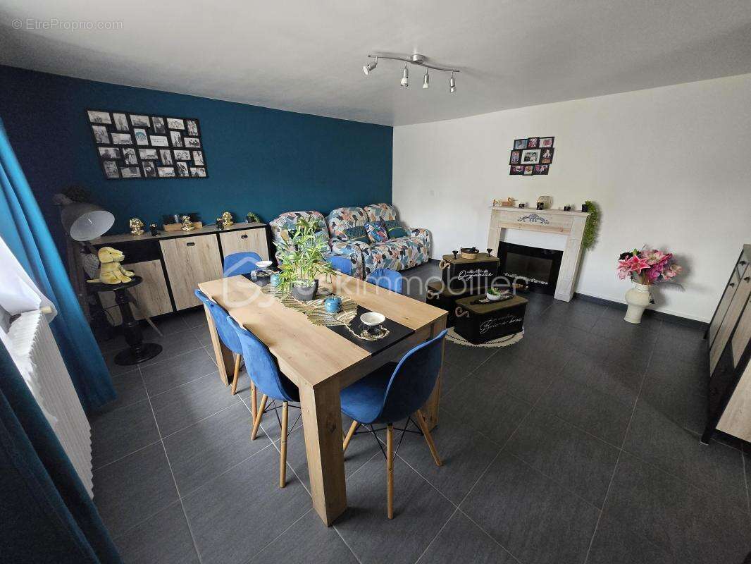 Maison à CERCY-LA-TOUR