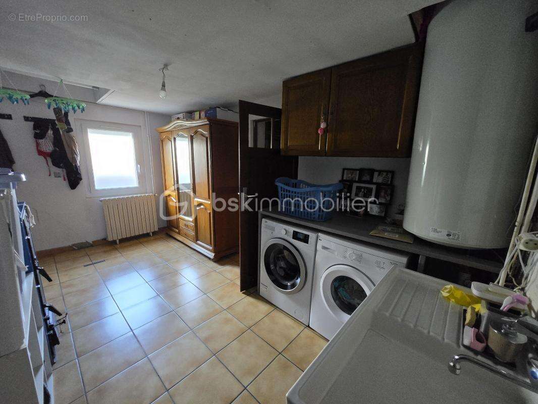 Maison à CERCY-LA-TOUR