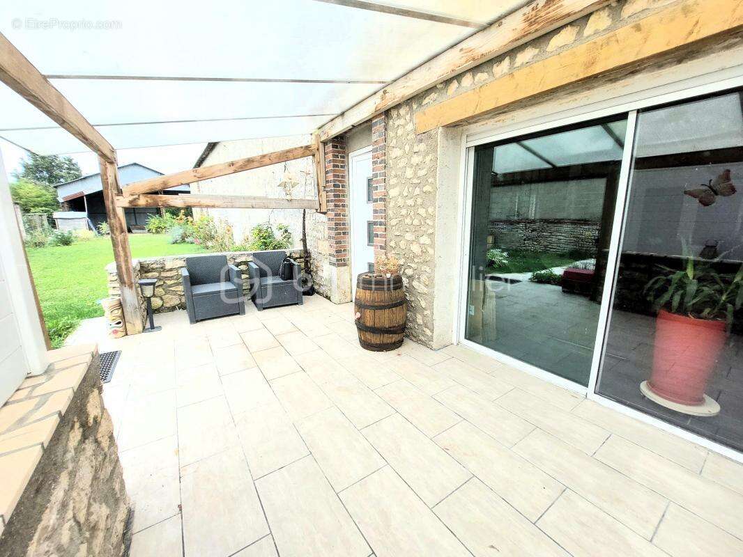 Maison à TREILLES-EN-GATINAIS