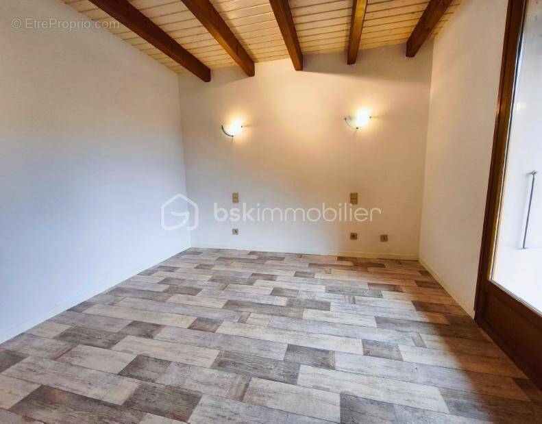 Maison à SAINT-JEOIRE-PRIEURE