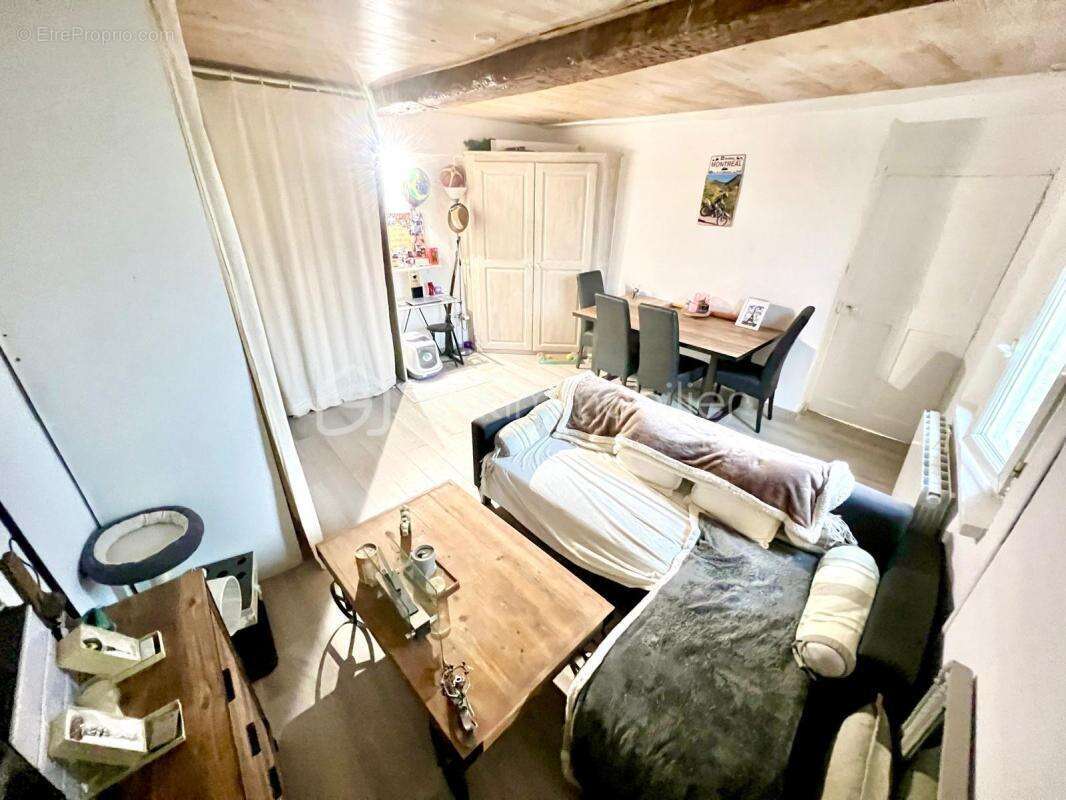 Appartement à FAYENCE