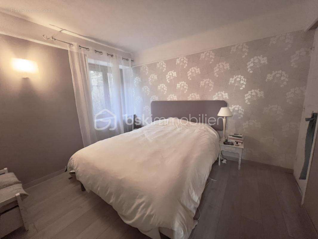 Maison à SAINT-MARTIN-DE-LA-PORTE