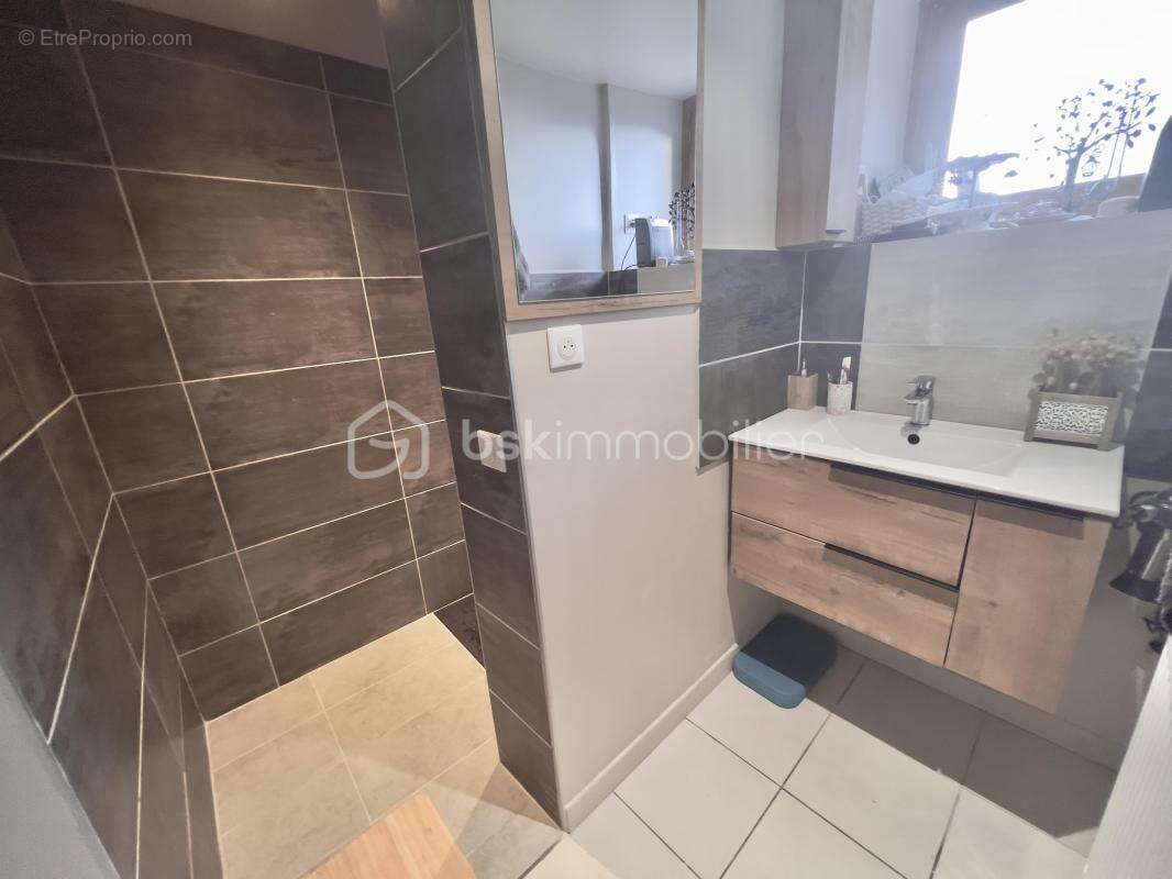 Maison à SAINT-MARTIN-DE-LA-PORTE