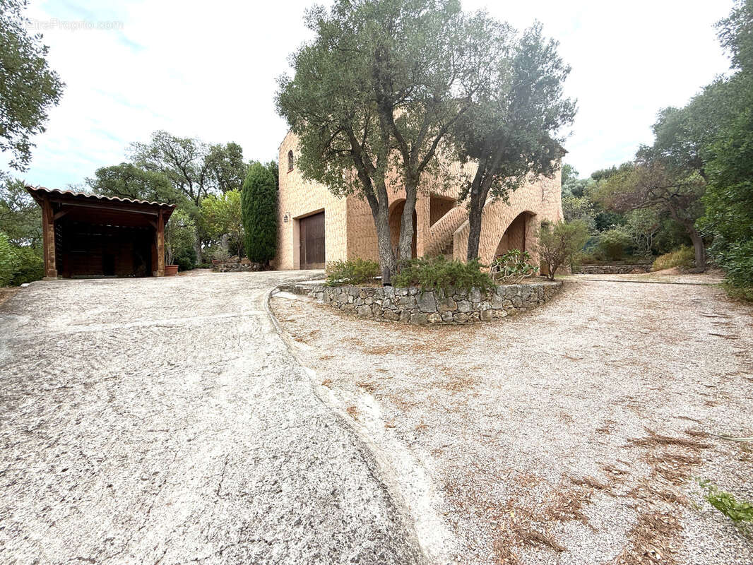 Maison à CAVALAIRE-SUR-MER