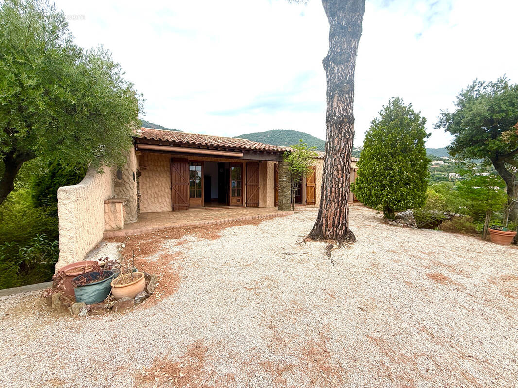 Maison à CAVALAIRE-SUR-MER