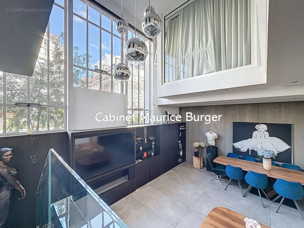 Appartement à PARIS-17E