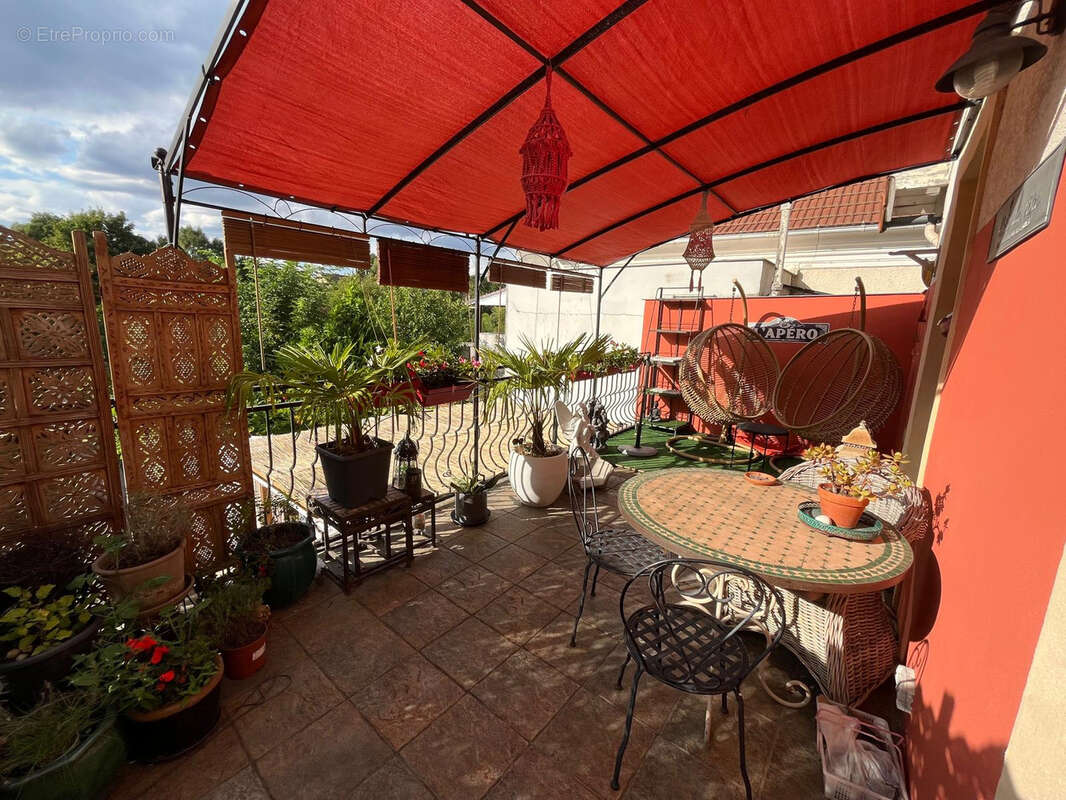 Maison à BROU-SUR-CHANTEREINE