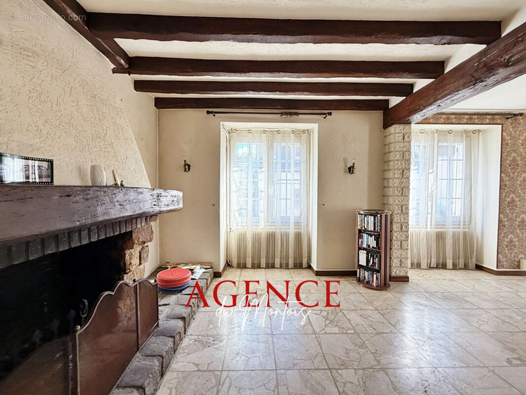 Maison à DONNEMARIE-DONTILLY