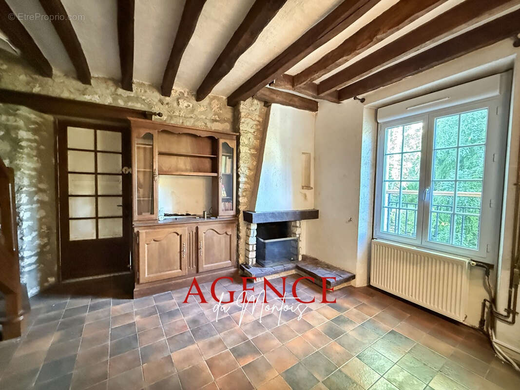 Maison à DONNEMARIE-DONTILLY