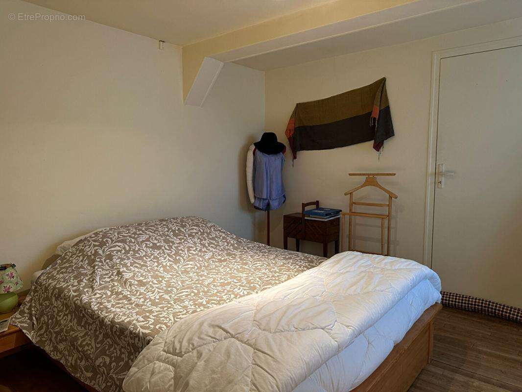 Maison à CONDE-SUR-HUISNE