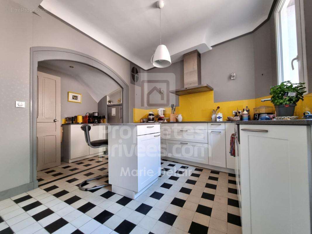 Maison à POUILLY-SUR-LOIRE