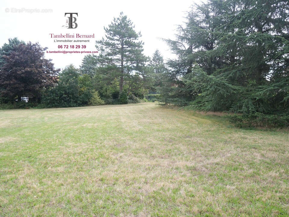 Terrain à MARCY-L&#039;ETOILE