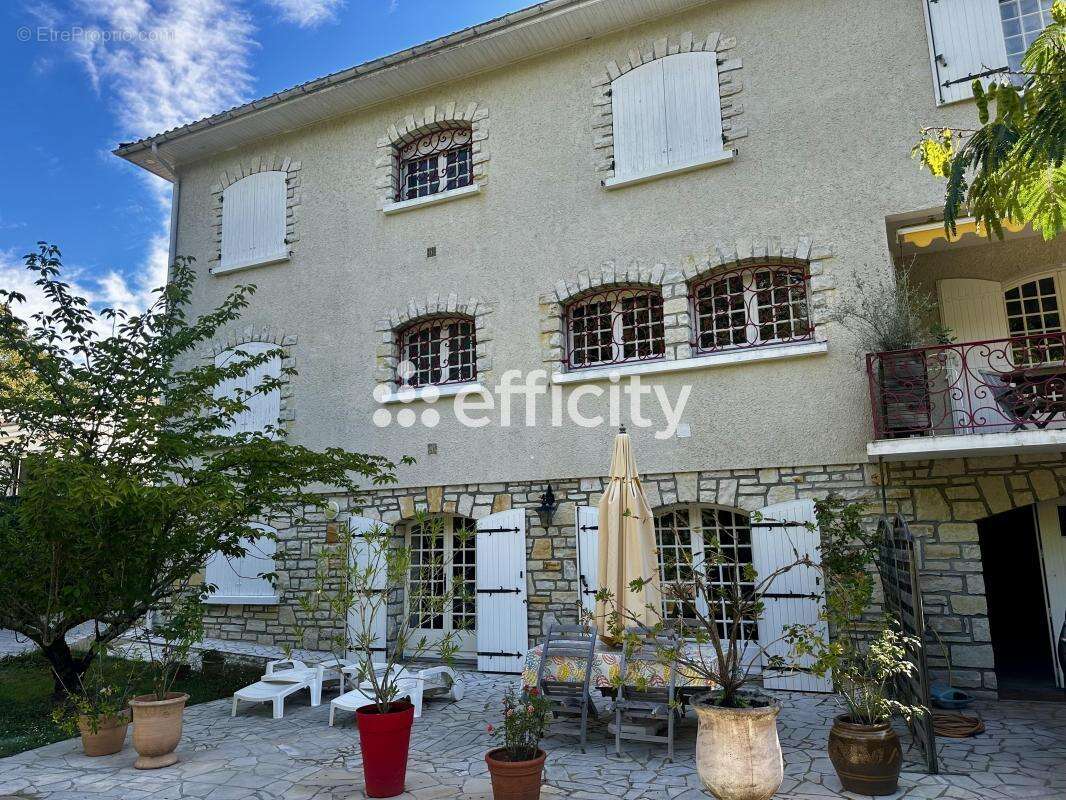 Maison à SAINT-GEORGES-DE-DIDONNE