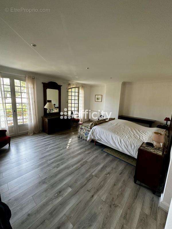 Maison à SAINT-GEORGES-DE-DIDONNE