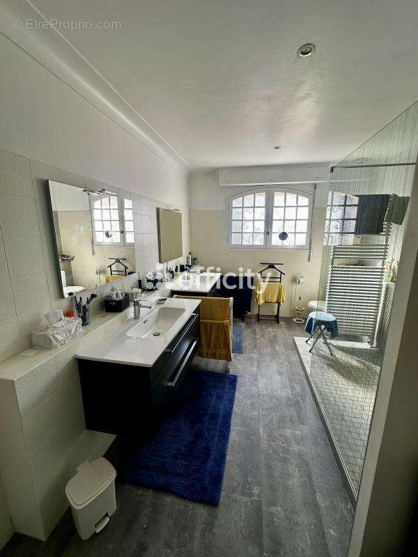 Maison à SAINT-GEORGES-DE-DIDONNE