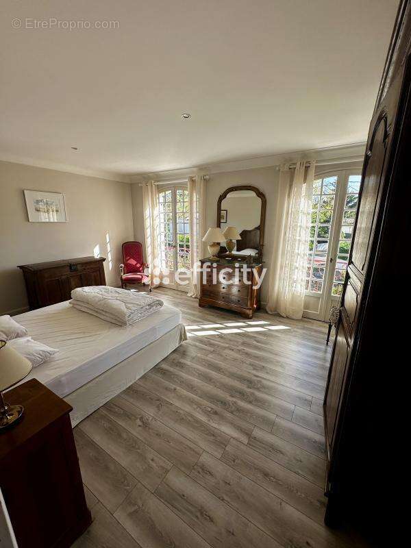 Maison à SAINT-GEORGES-DE-DIDONNE