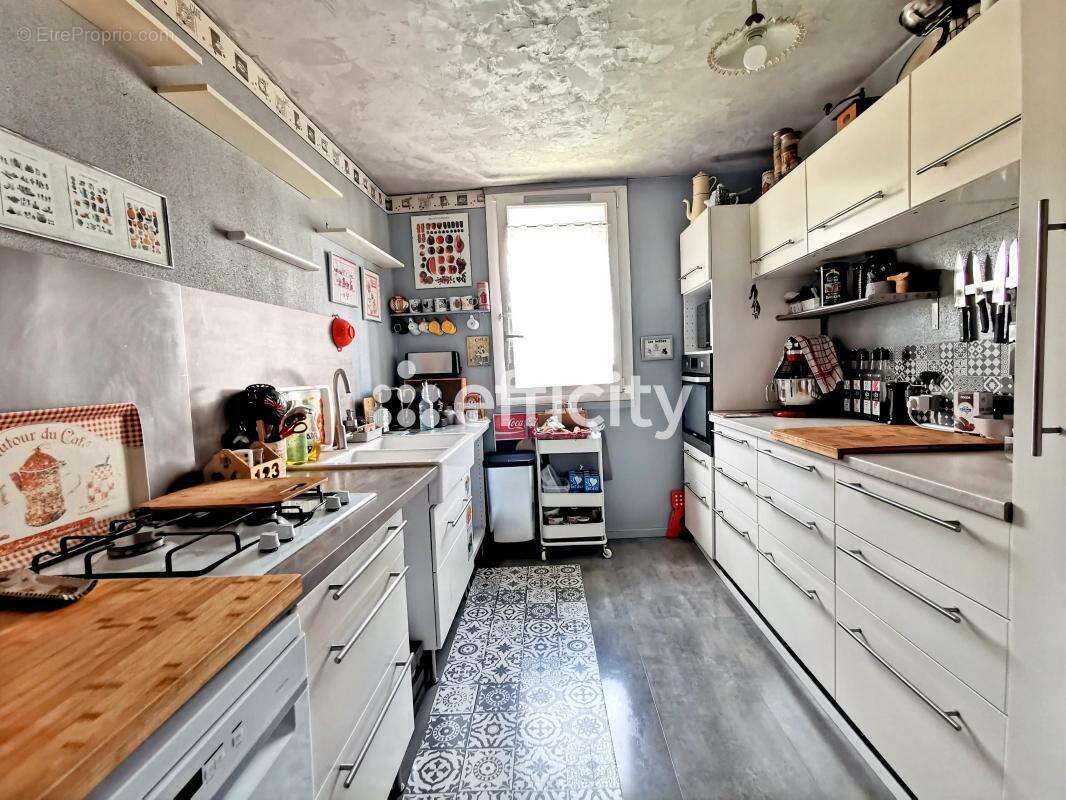 Appartement à LOGNES