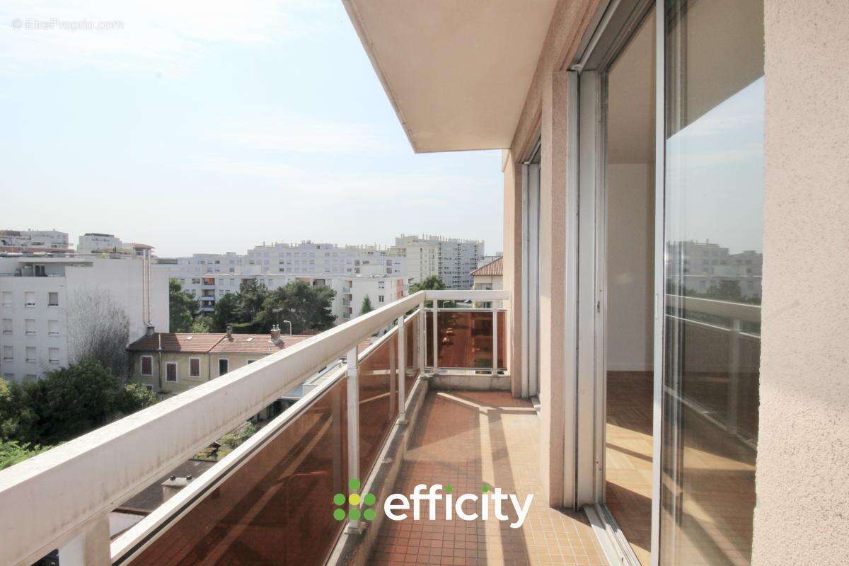 Appartement à LYON-8E