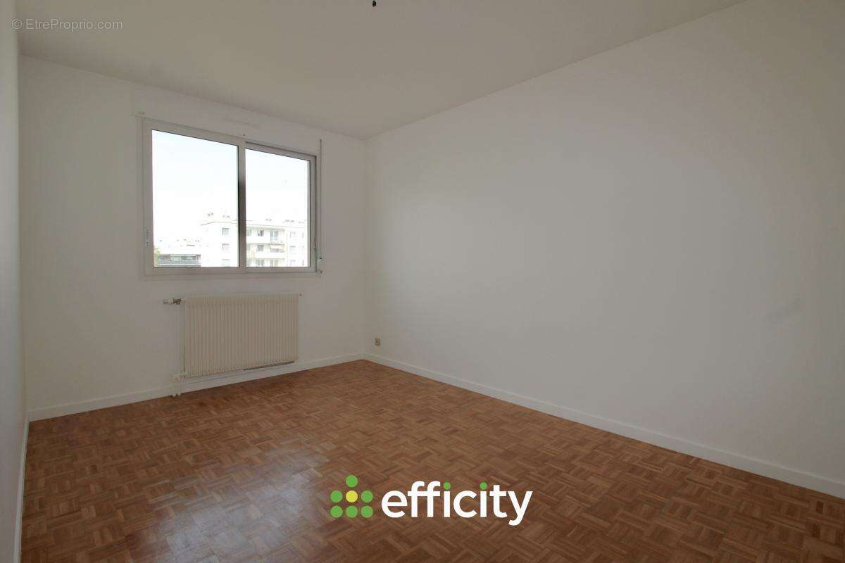 Appartement à LYON-8E