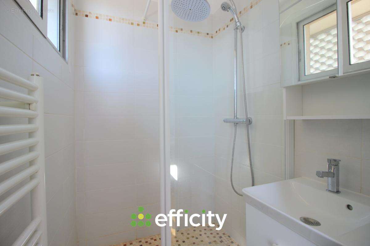 Appartement à LYON-8E