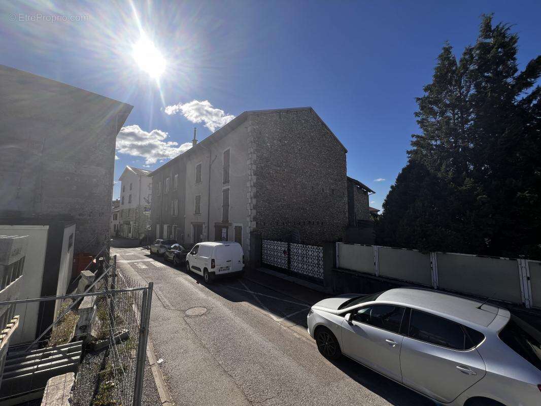 Maison à BEAUCROISSANT