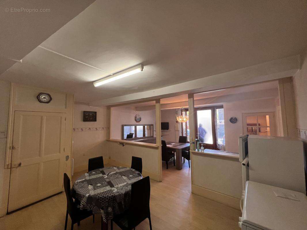 Maison à BEAUCROISSANT