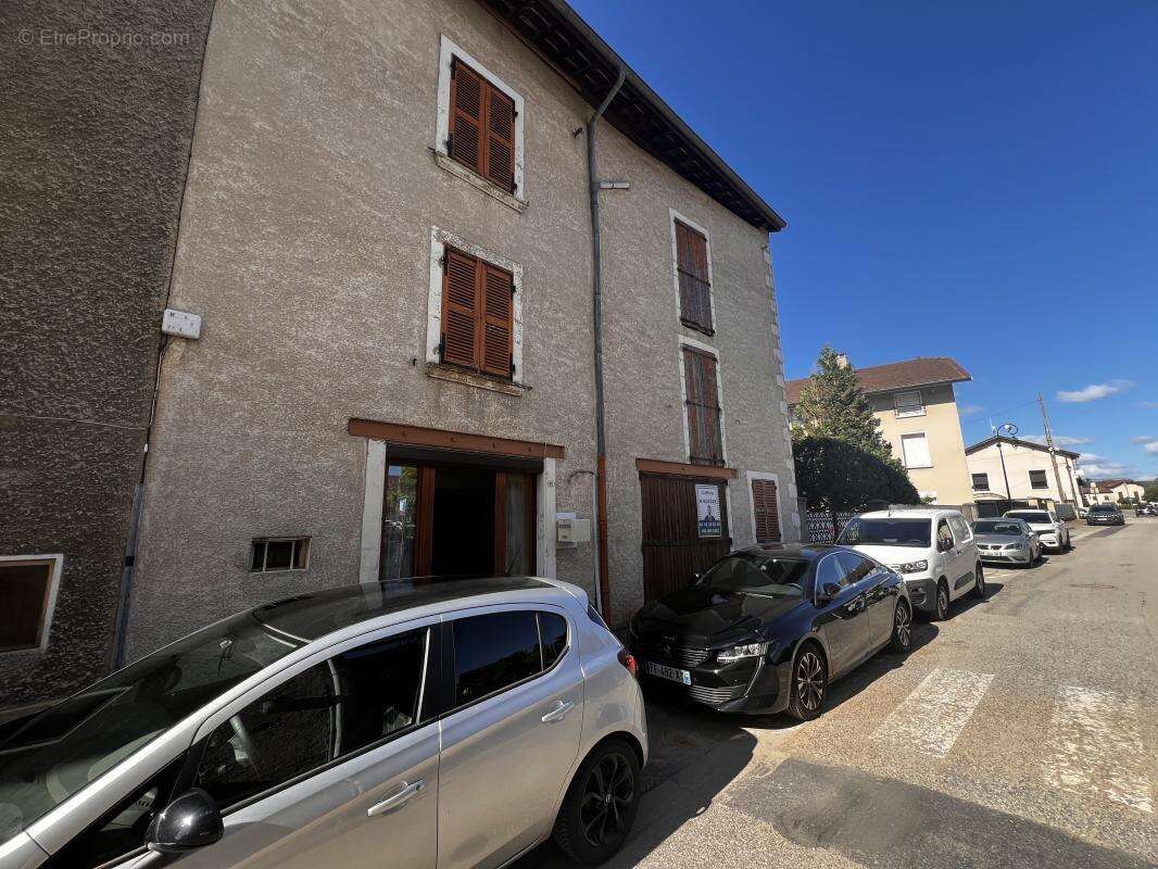 Maison à BEAUCROISSANT