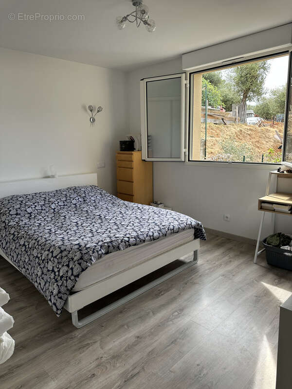 Appartement à SAINT-MARTIN-DU-VAR