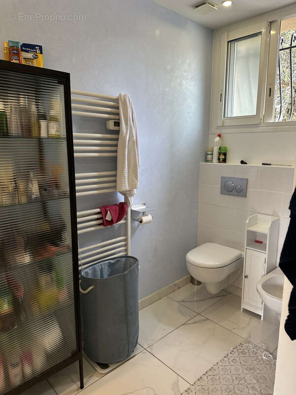 Appartement à SAINT-MARTIN-DU-VAR