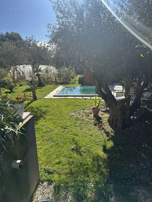 Appartement à SAINT-MARTIN-DU-VAR