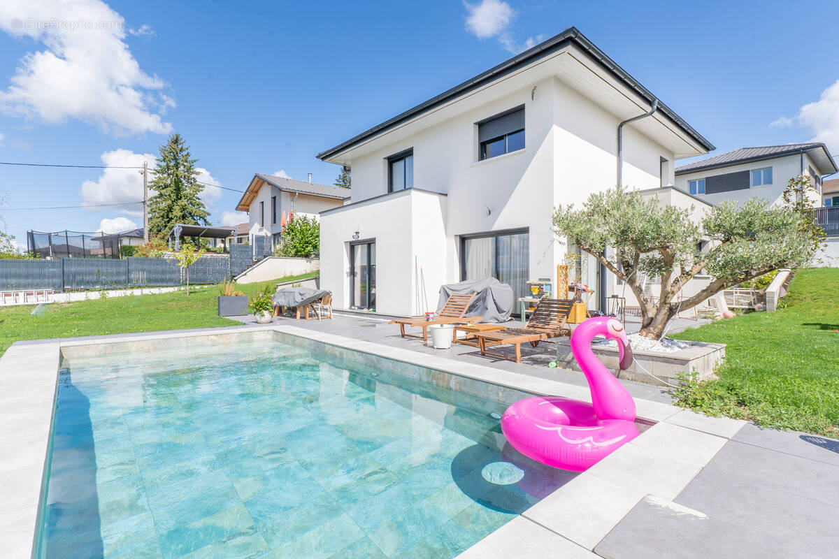 Maison à CRANVES-SALES