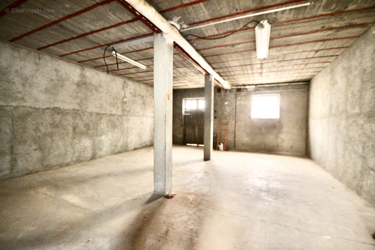 Maison à LA CLAYETTE