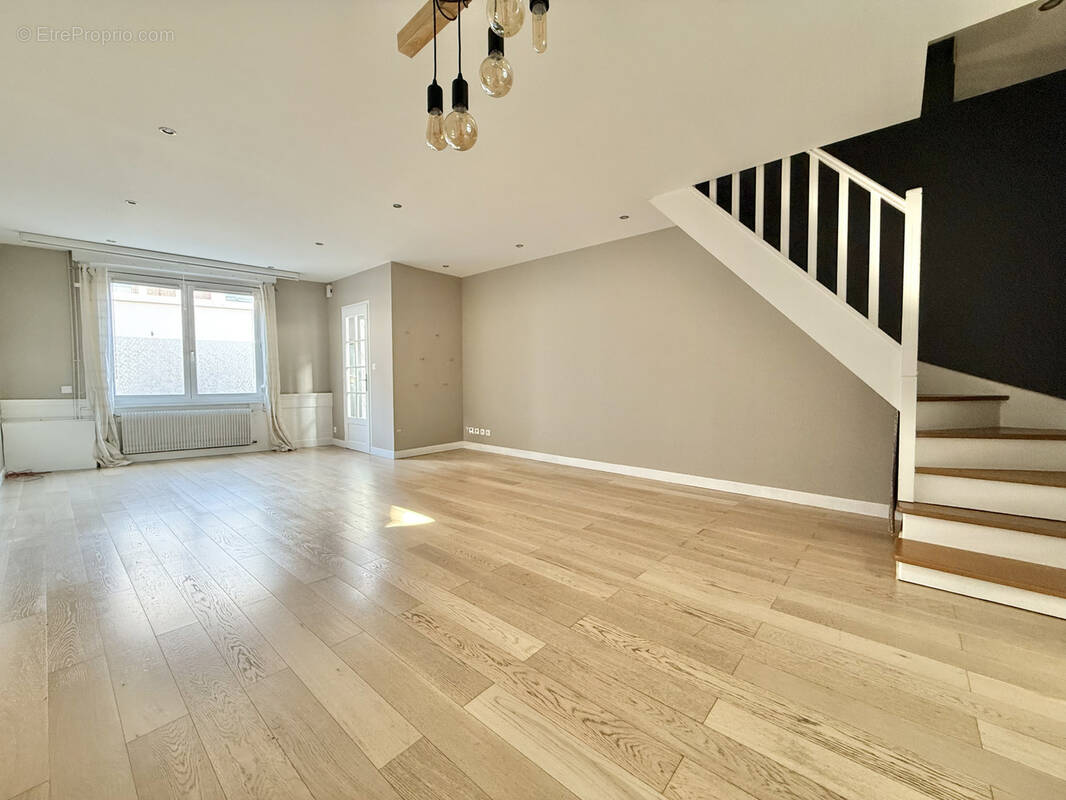 Maison à MONS-EN-BAROEUL