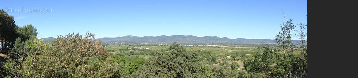 Appartement à PIERREFEU-DU-VAR