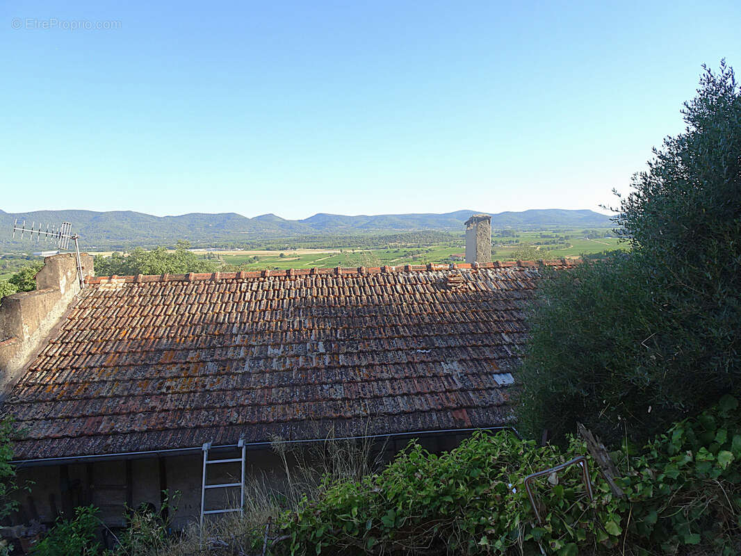 Appartement à PIERREFEU-DU-VAR