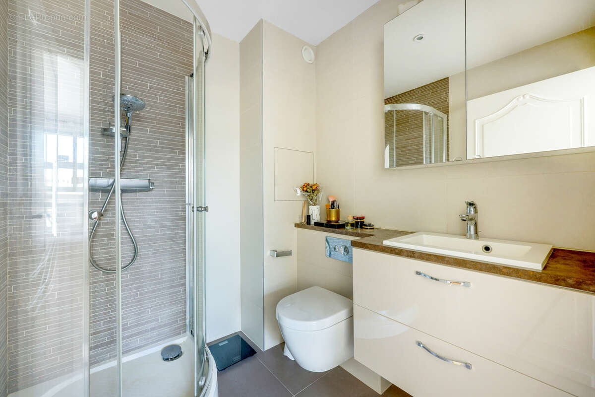 Appartement à ISSY-LES-MOULINEAUX