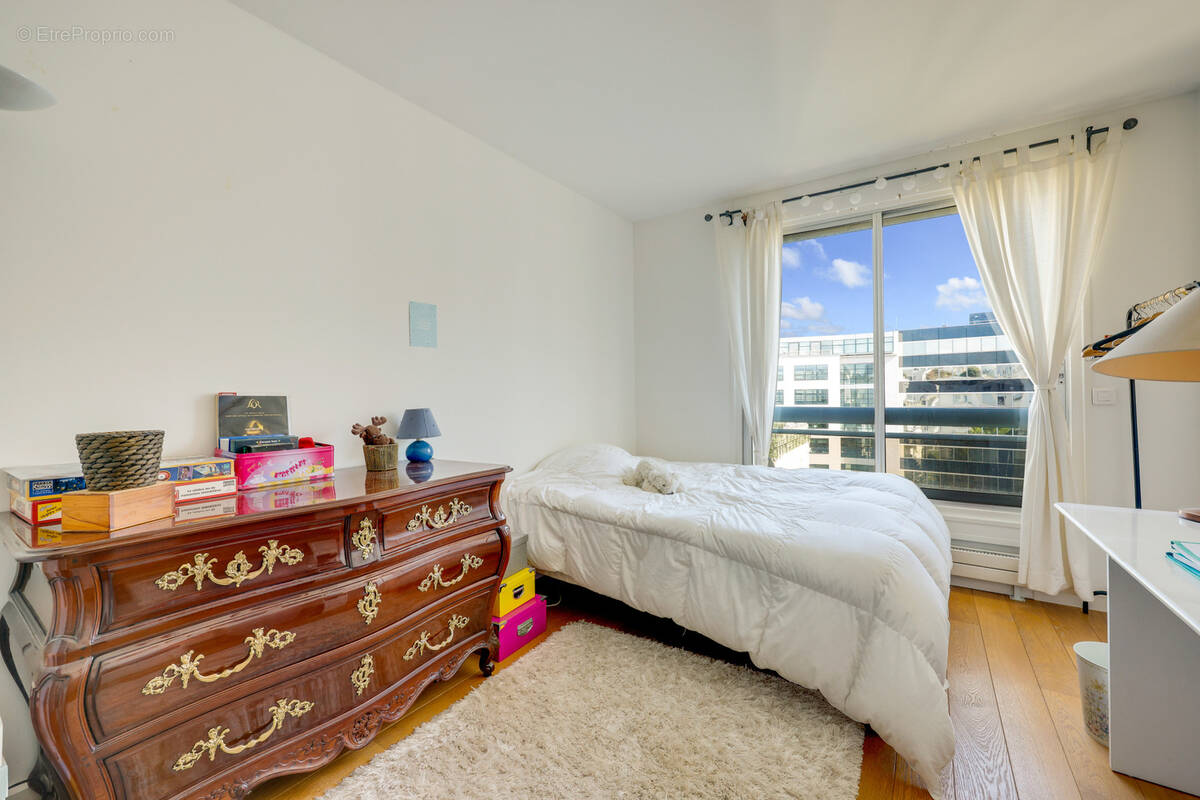 Appartement à ISSY-LES-MOULINEAUX