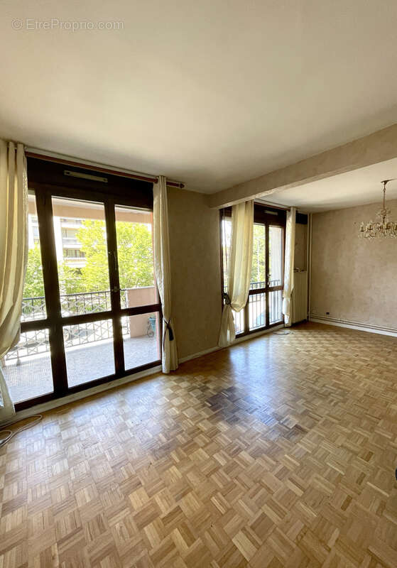 Appartement à FRANCHEVILLE