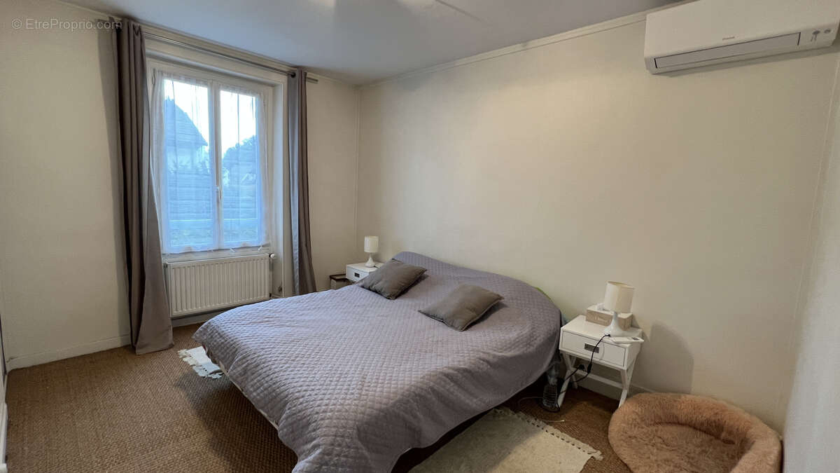 Maison à LA FERTE-ALAIS