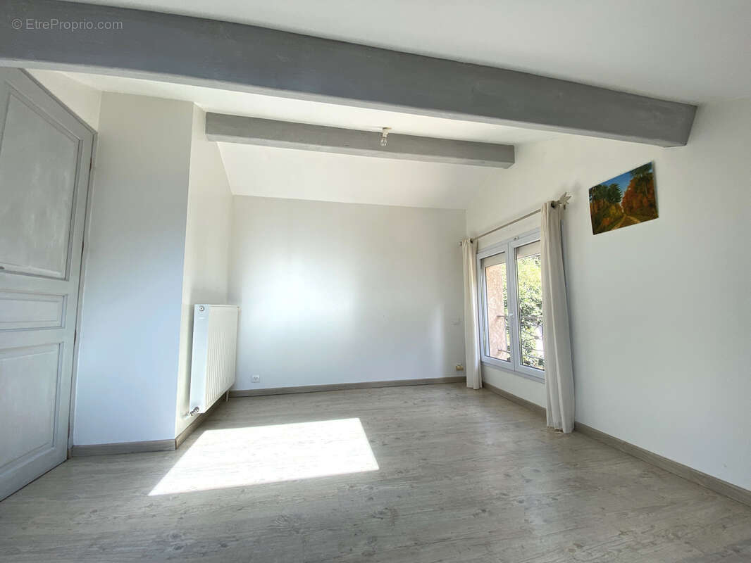 Maison à CIVRIEUX-D&#039;AZERGUES