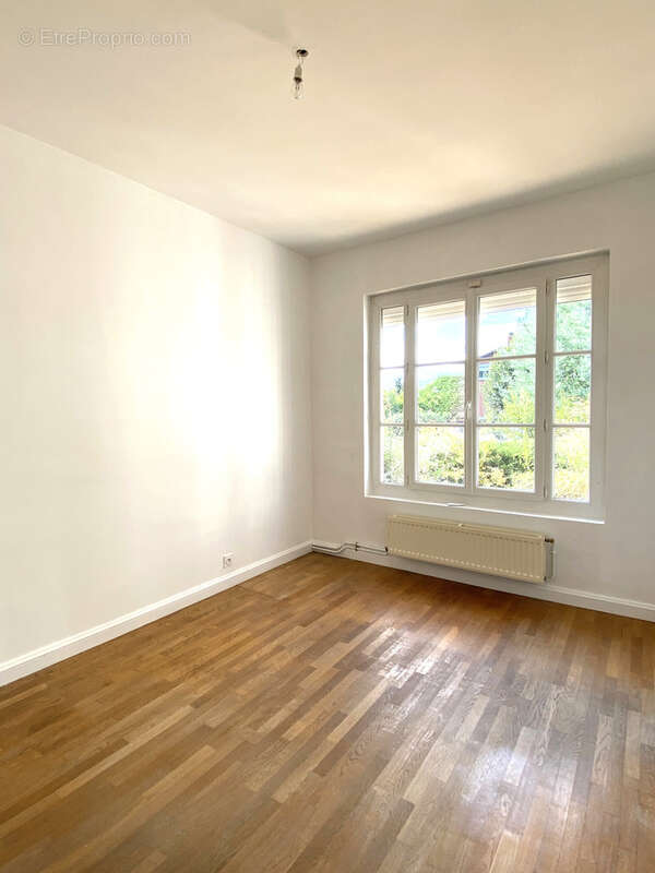 Maison à CIVRIEUX-D&#039;AZERGUES