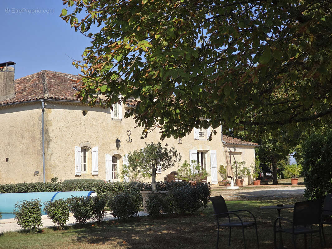 Maison à LARROQUE-SUR-L&#039;OSSE