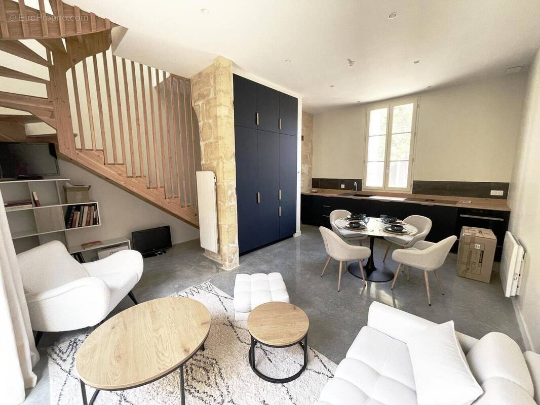 Appartement à BORDEAUX