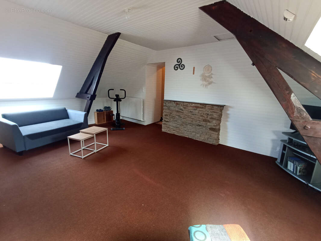 Maison à JUVIGNY-LE-TERTRE